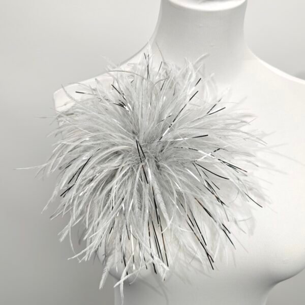 Gray Feather Brooch，Shimmer Marabou Ostrich Pin for All Occasion Outfits